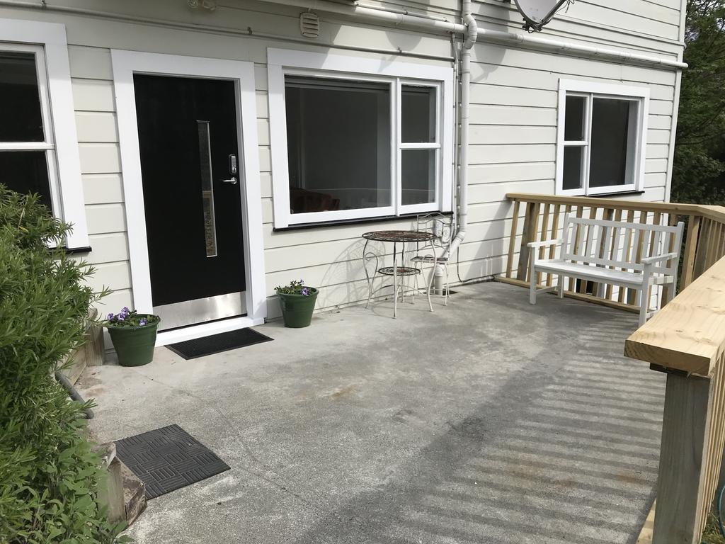Sycamore Villa, 2 Bedroom Apartment ダニーデン エクステリア 写真