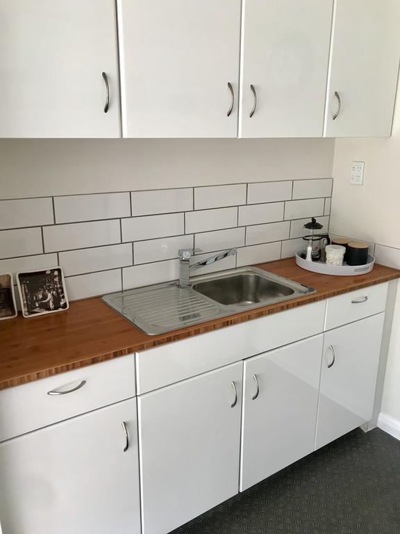 Sycamore Villa, 2 Bedroom Apartment ダニーデン エクステリア 写真