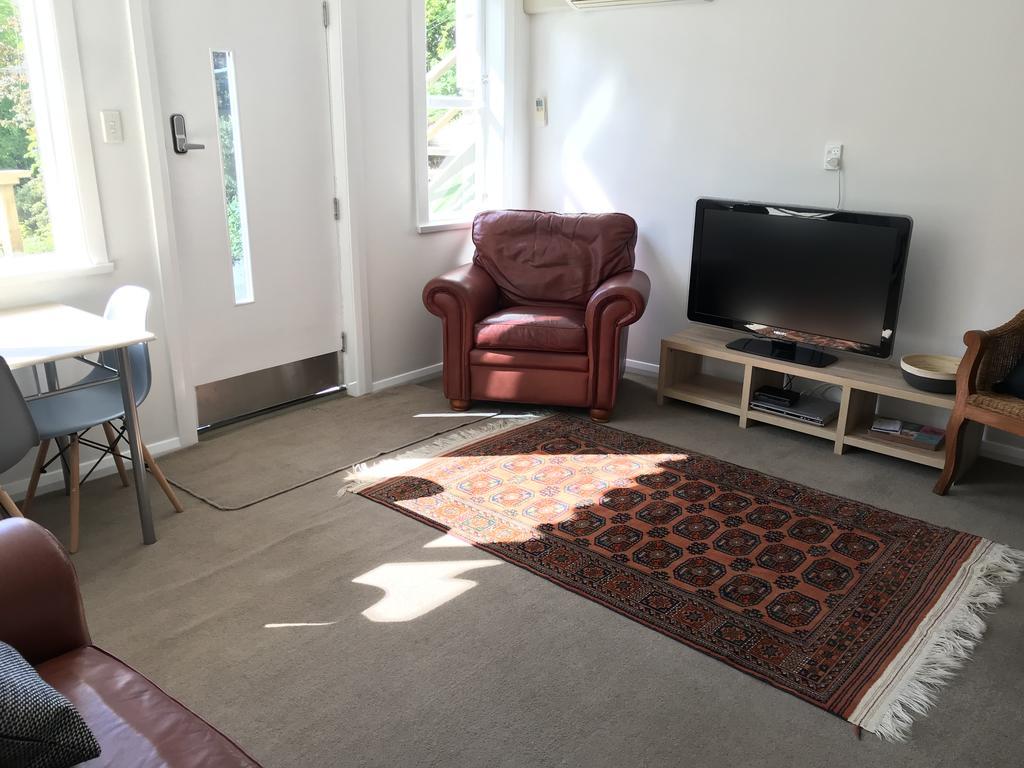 Sycamore Villa, 2 Bedroom Apartment ダニーデン エクステリア 写真