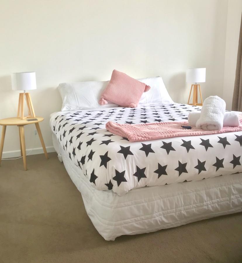 Sycamore Villa, 2 Bedroom Apartment ダニーデン エクステリア 写真